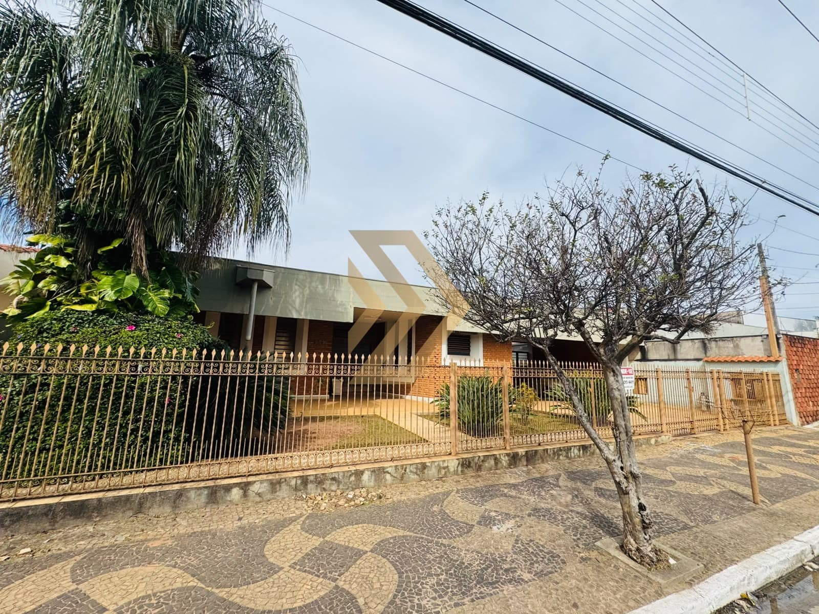 Casa para venda, 400m², com 4 dormitórios - Jardim Maria Izabel, Marília