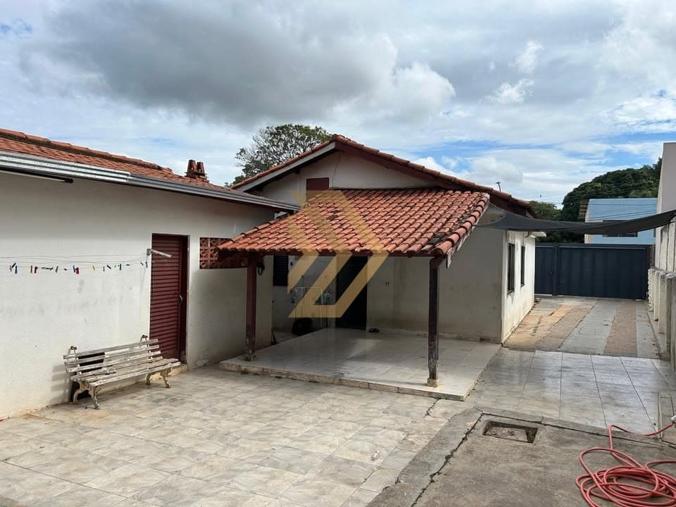 Casa para venda, 230m², com 3 dormitórios - Senador Salgado Filho, Marília