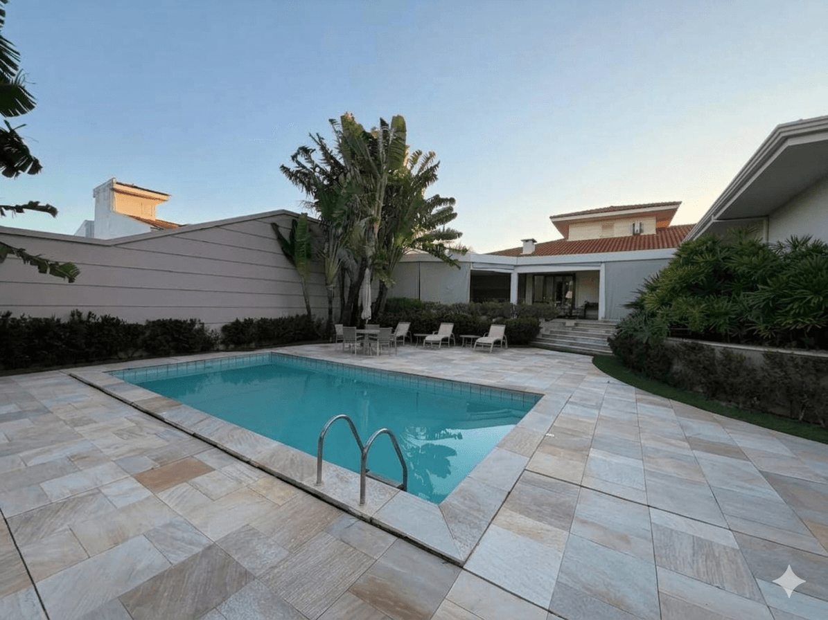 Casa para venda, 500m², com 4 dormitórios - Jardim Maria Izabel, Marília