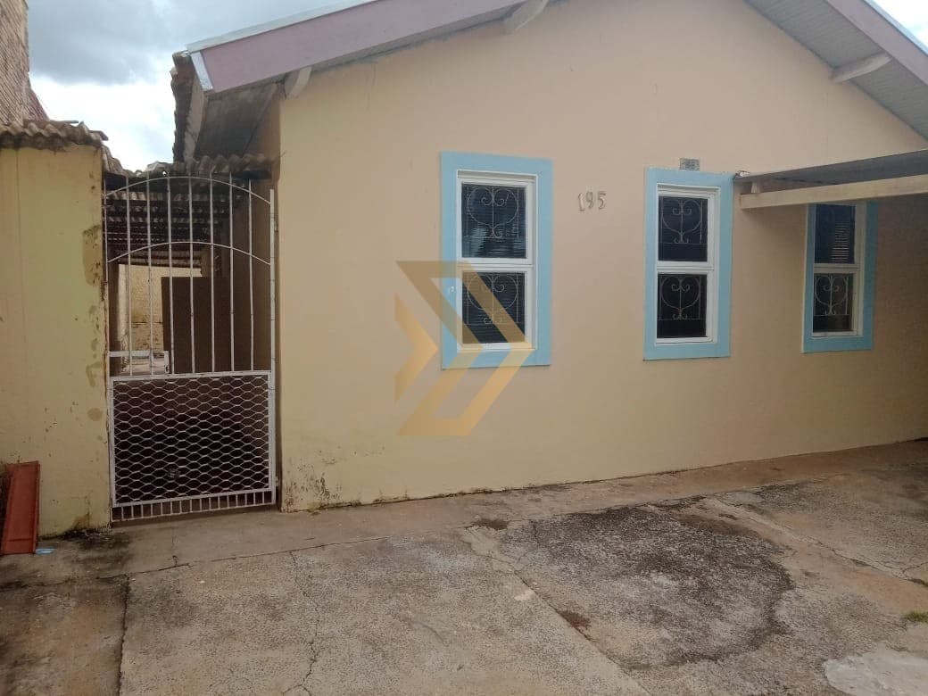 Casa para venda, com 2 dormitórios - Conjunto Habitacional Monsenhor João Batista Toffoli, Marília