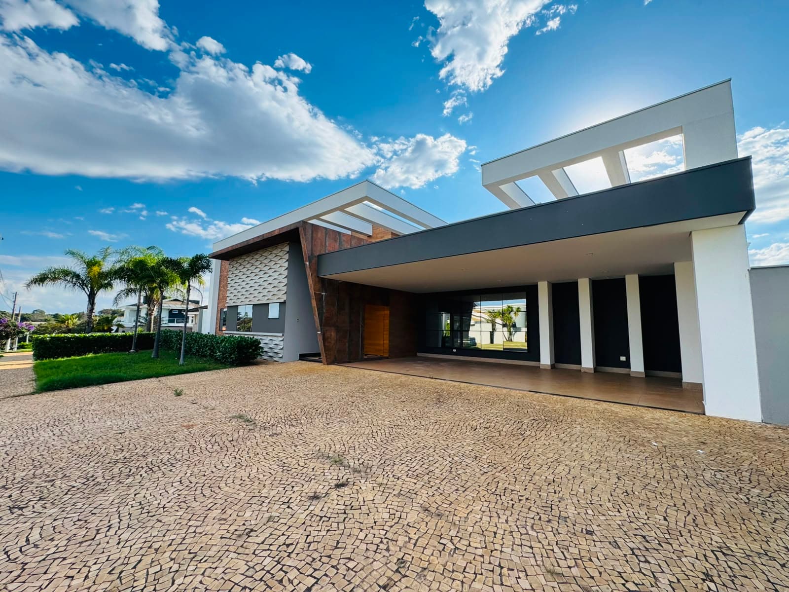 Condomínio Residencial Portal da Serra - Casa em condomínio fechado para venda, com 4 dormitórios - Residencial Vale Verde, Marília