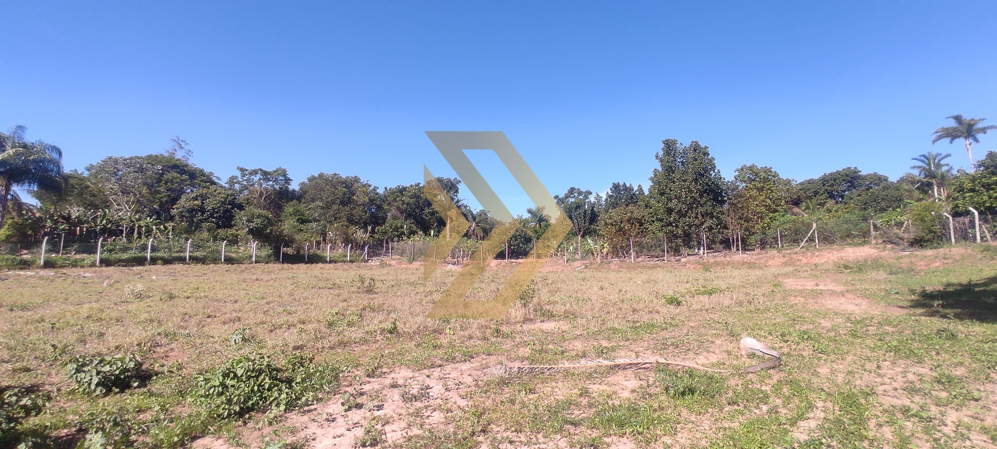 Estância Três Lagos - Terreno rural / Chácara para venda - Estância Três Lagos, Marília