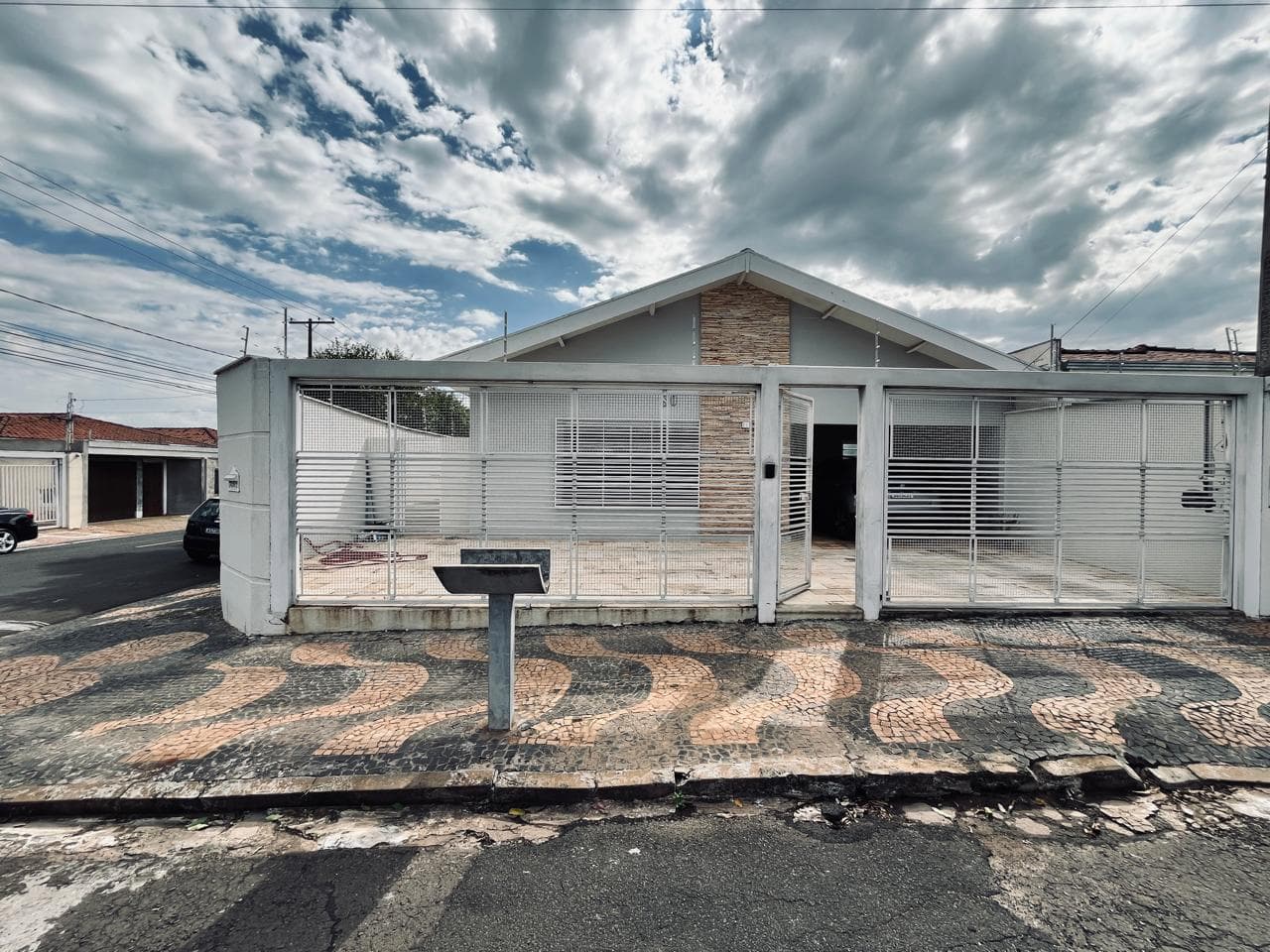 Casa para venda, 230m², com 4 dormitórios - Fragata, Marília