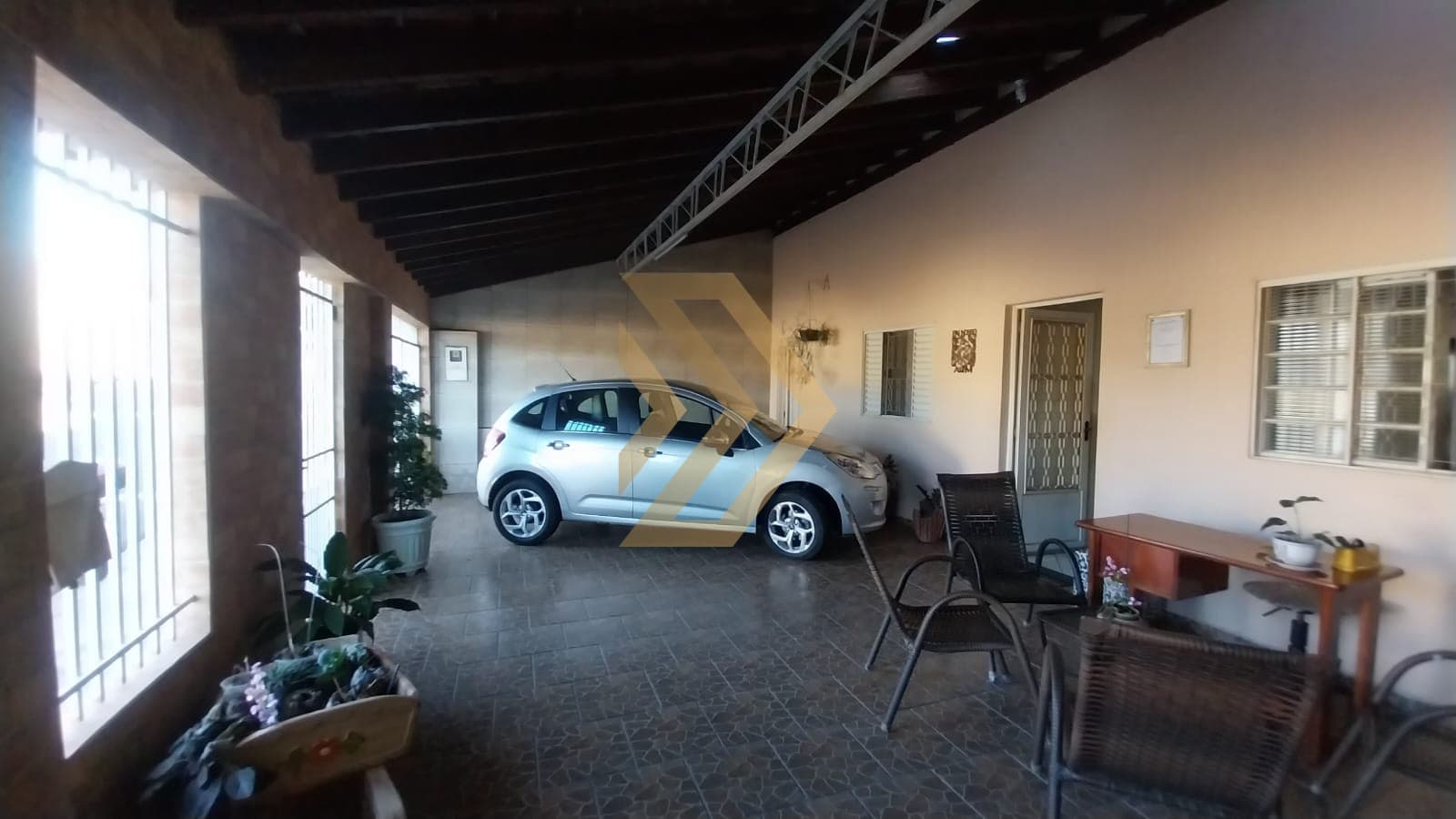 Casa para venda, com 2 dormitórios - Jardim Olmira Pereira de Carvalho, Pompéia