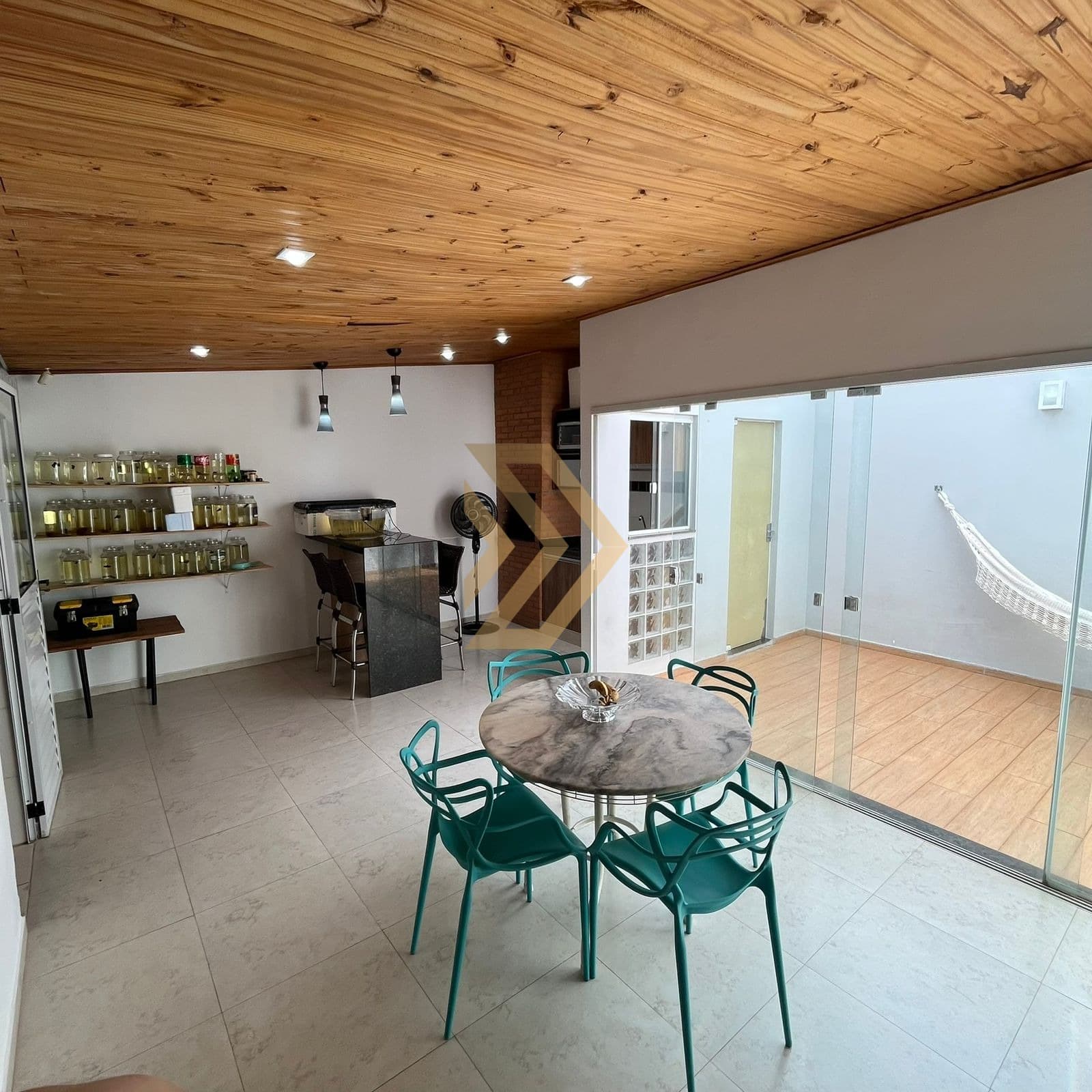 Condomínio Residencial Terra Nova - Casa em condomínio fechado para venda, 100m², com 3 dormitórios - Jardim Nazareth, Marília