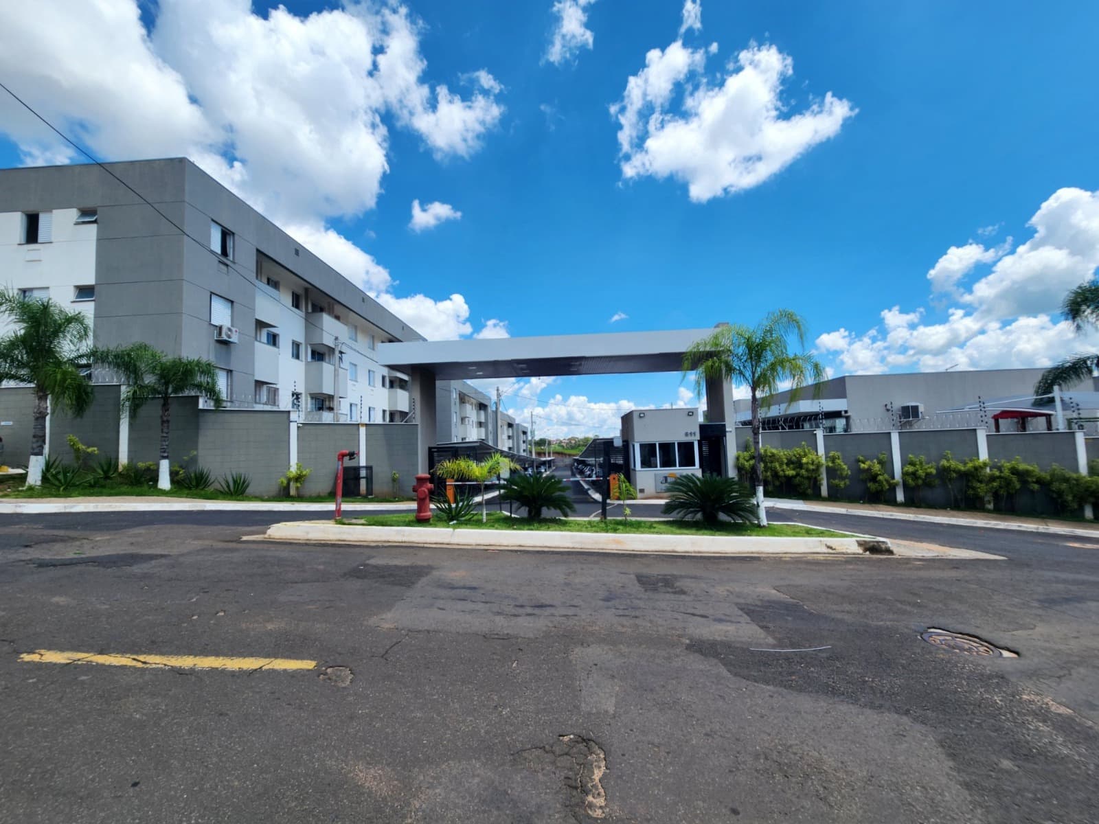 Condomínio Residencial dos Lírios - Apartamento para venda, 45m², com 2 dormitórios - Alto Cafezal, Marília
