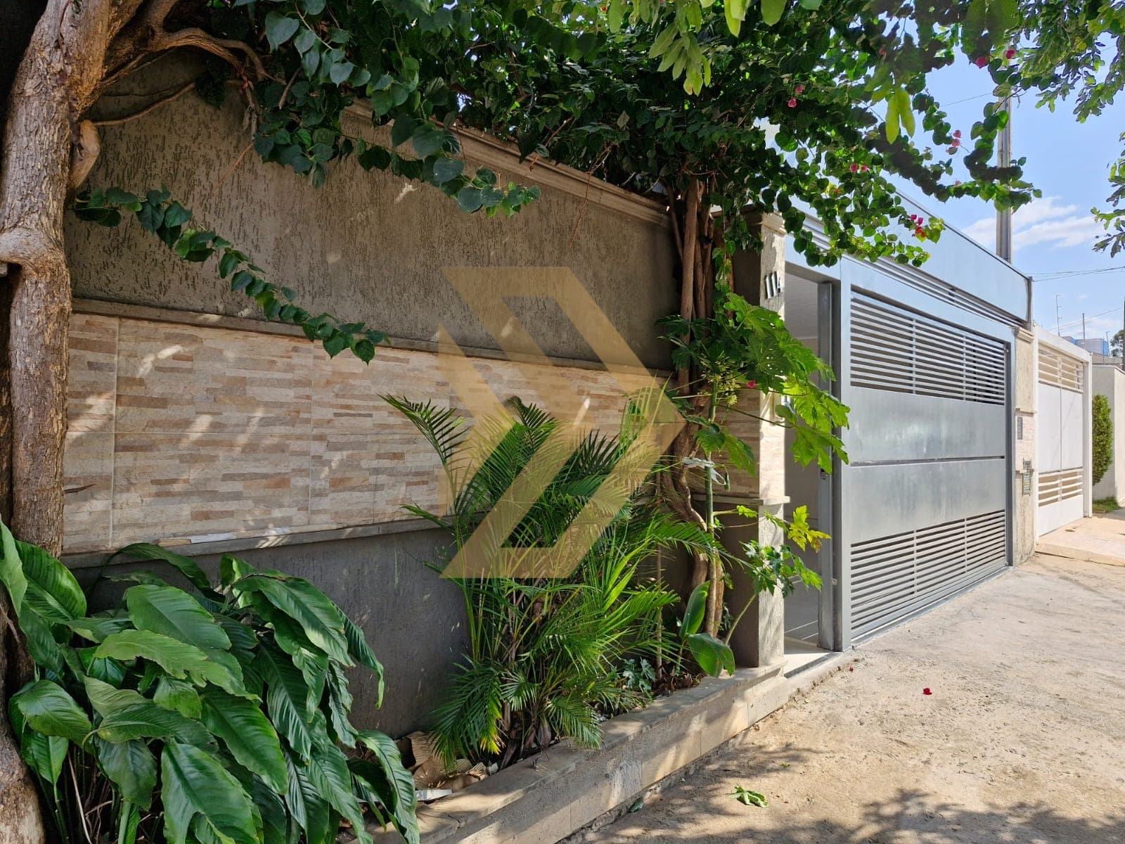 Casa para venda, 130m², com 3 dormitórios - Hípica Paulista, Marília