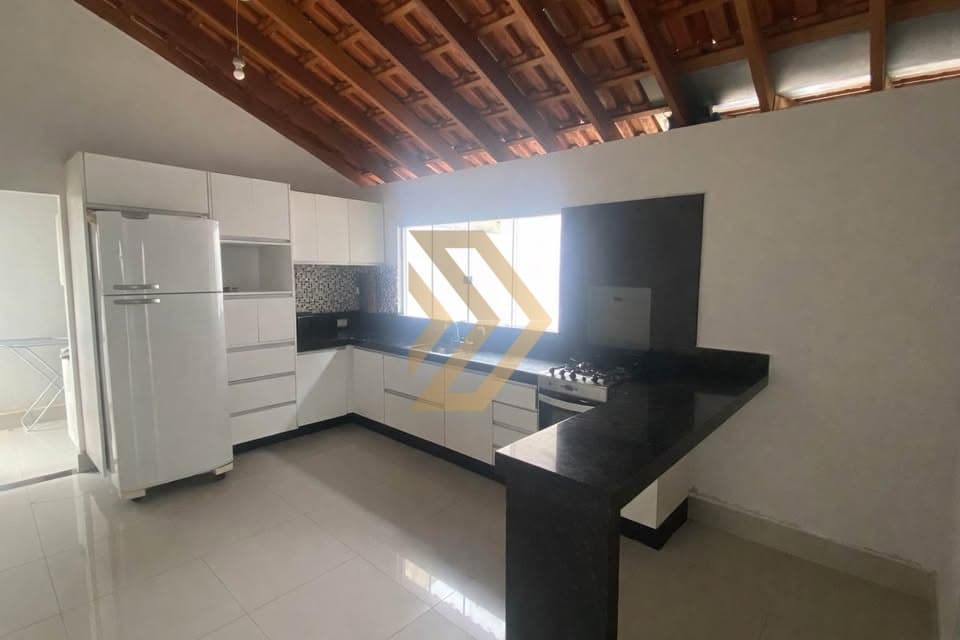 Casa para venda, 110m², com 3 dormitórios - Vila Real, Marília