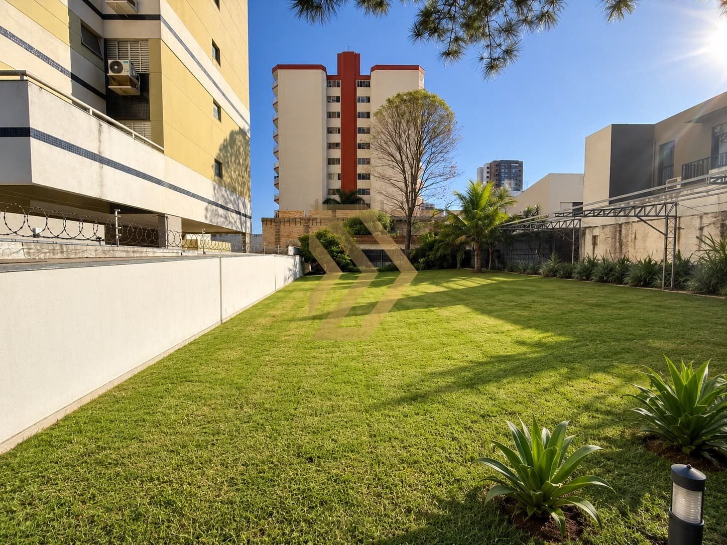 Terreno na Avenida Sampaio Vidal - Centro, Marília