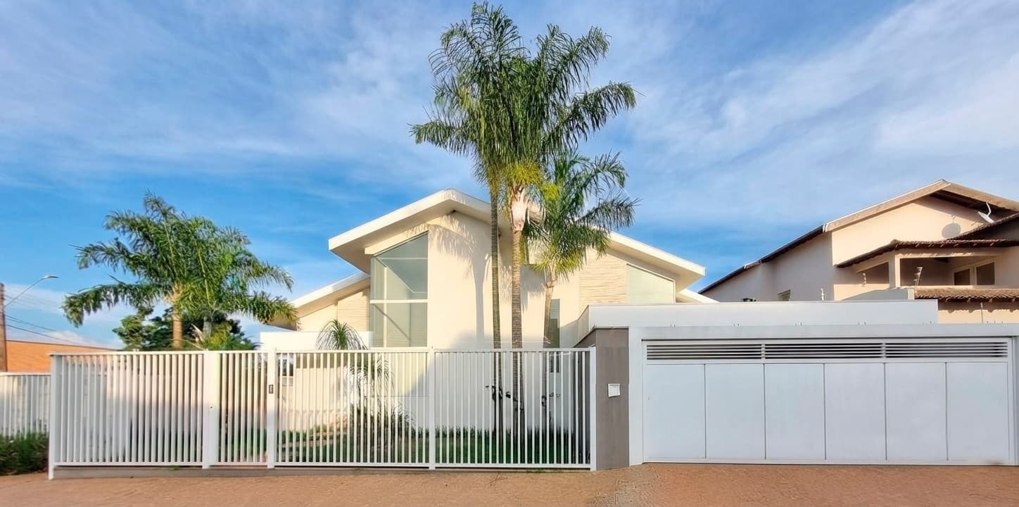 Casa para venda, 440m², com 3 dormitórios - Jardim Maria Izabel, Marília