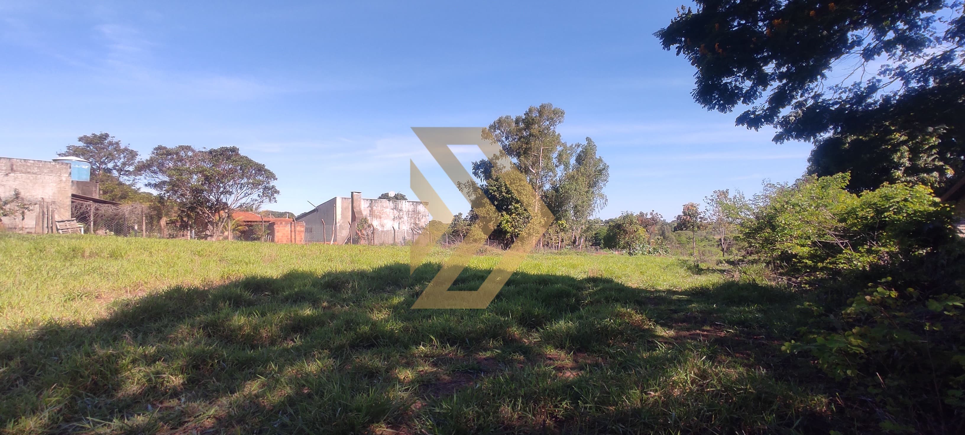 Estância Três Lagos - Terreno rural / Chácara para venda - Estância Três Lagos, Marília