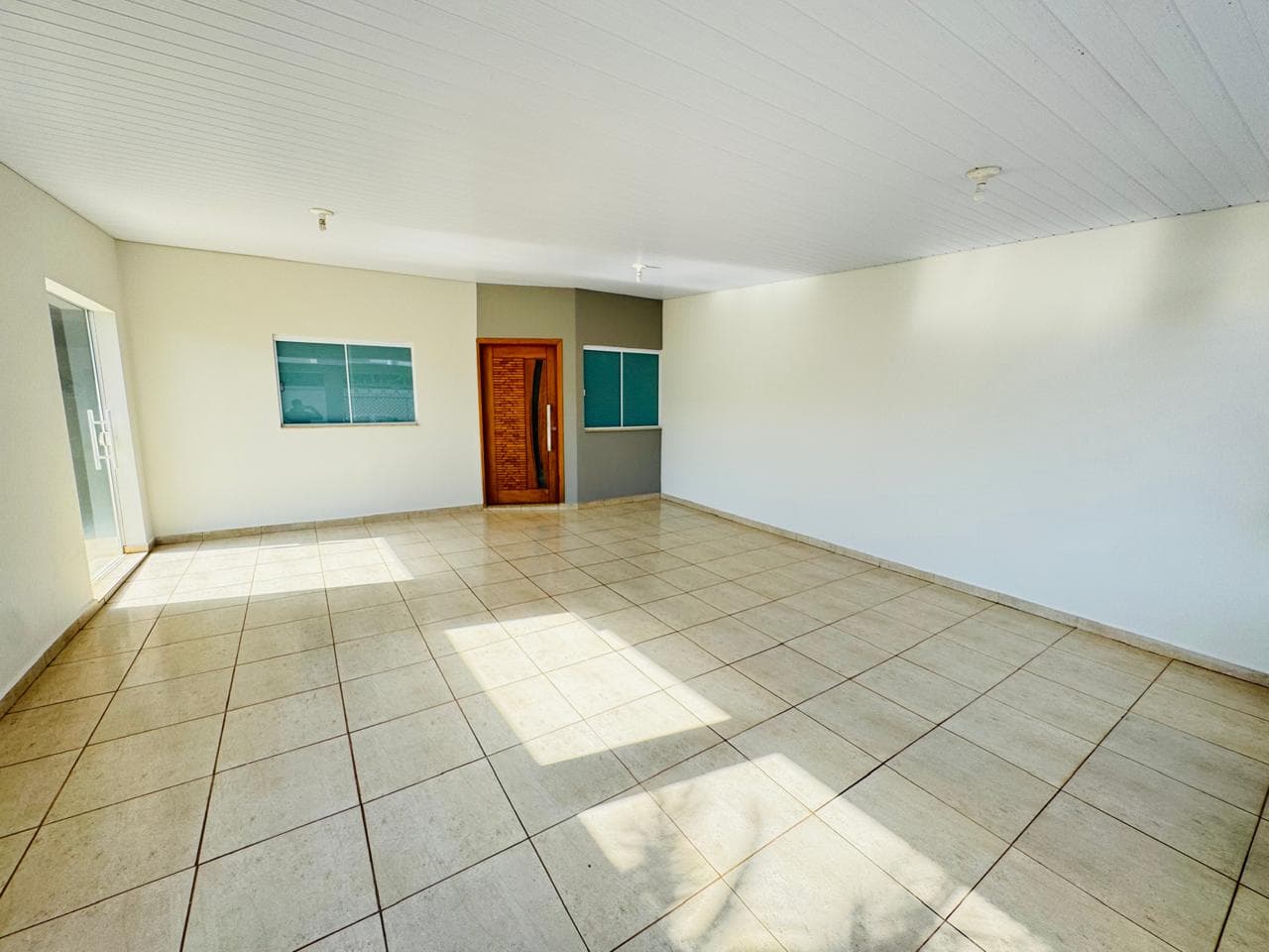 Casa para venda, 205m², com 3 dormitórios - Vereador Eduardo Andrade Reis, Marília