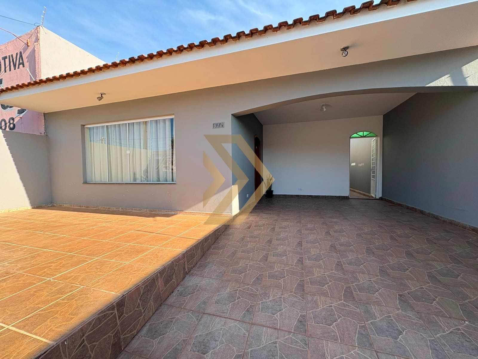 CASA RECÉM-REFORMADA NO PROLONGAMENTO PALMITAL – MARÍLIA!