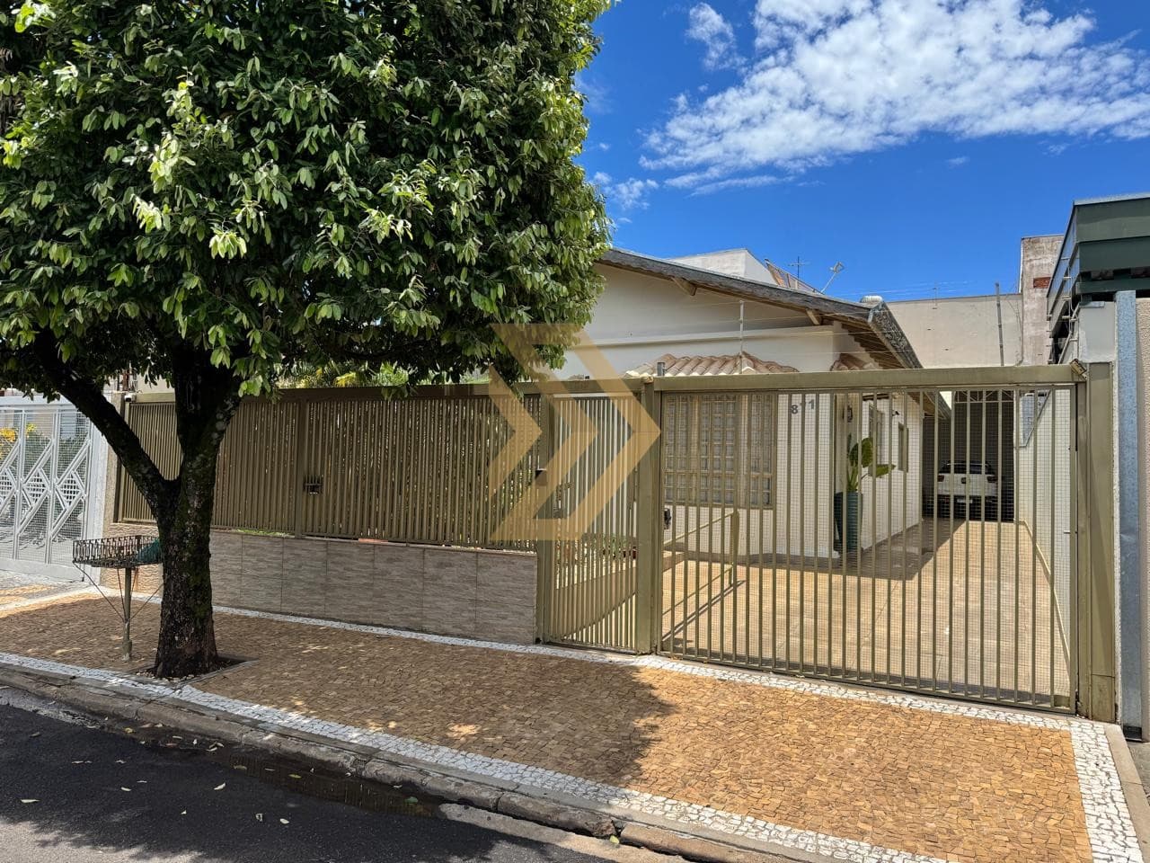 Casa para venda, 180m², com 3 dormitórios - Palmital, Marília